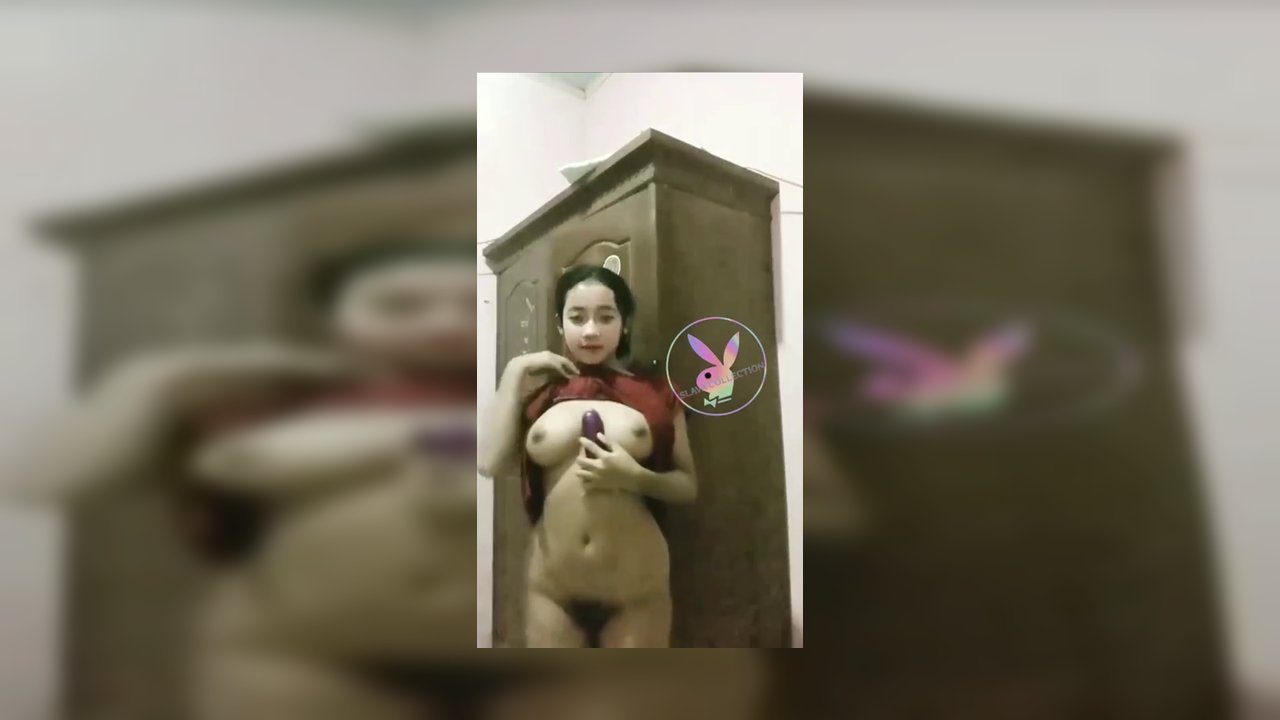Baju Merah Jangan Sampai Lepas